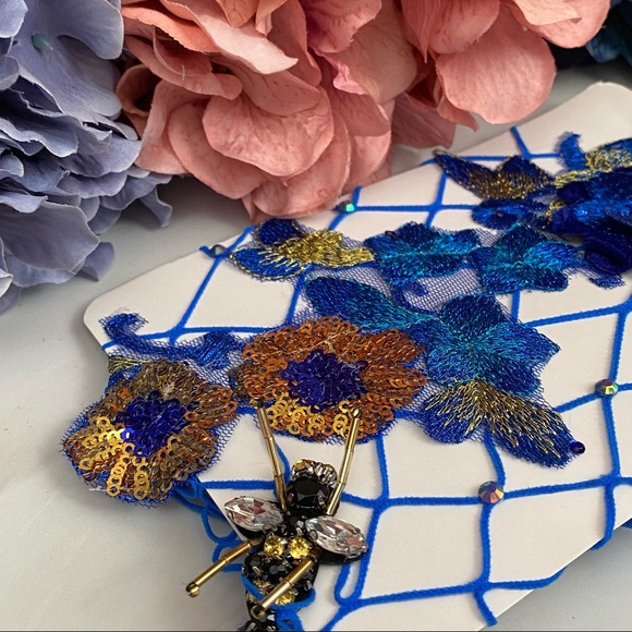 Haute Couture Blue Diamond Fishnet Stockings with 3D Flowers & Crystal Bumblebee - Picture 12 of 16